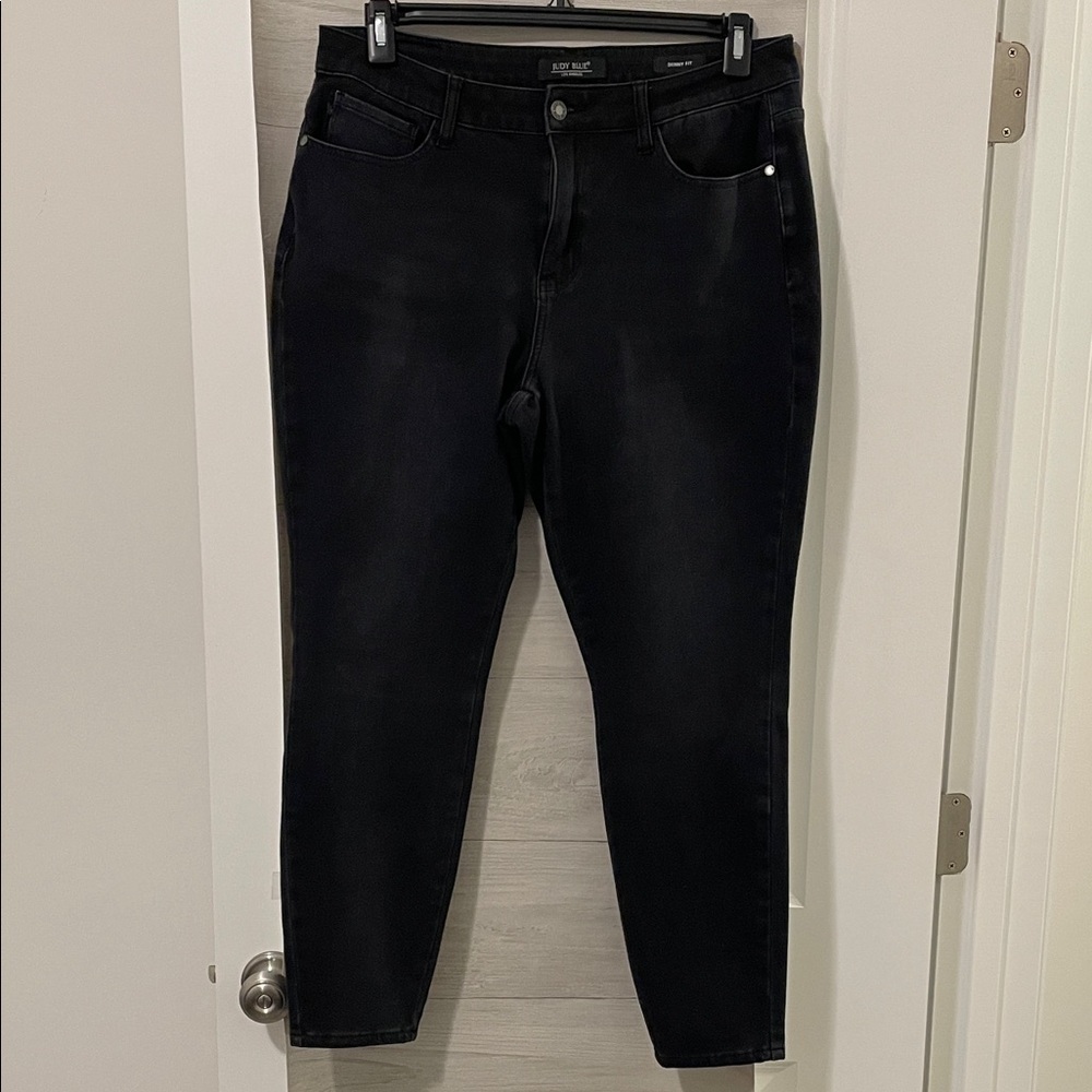 Judy Blue Women's Dark Black Skinny Jeans